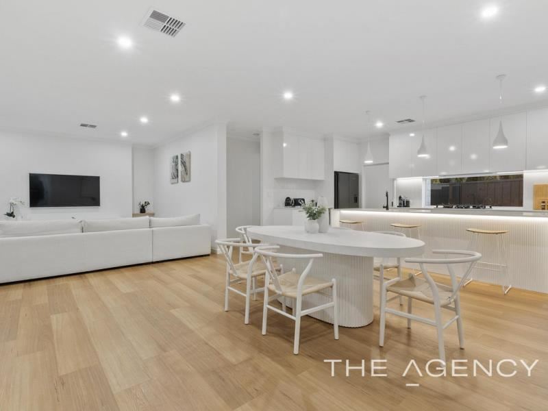 8 Richmond Place, Kingsley