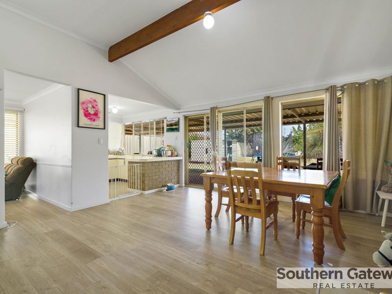 56 Houston Street, Rockingham