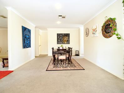 24 Lonsdale Crescent, Waikiki WA 6169