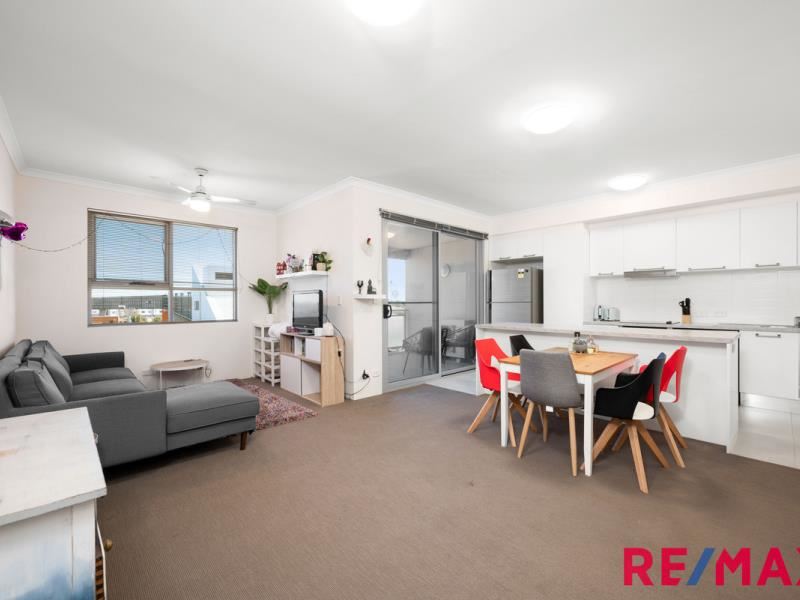 34/55 Flourish Loop, Atwell