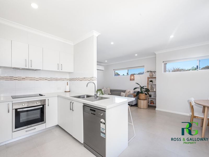 8/12A Prinsep Road, Melville