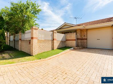 2/3 Adelphi Court, Marangaroo WA 6064