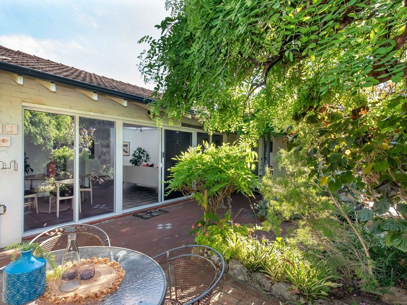 9B Princess Road, Crawley