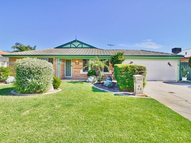 49 Gnangara Drive, Waikiki