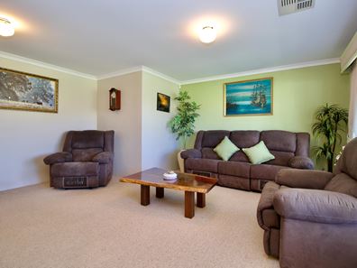 49 Gnangara Drive, Waikiki WA 6169