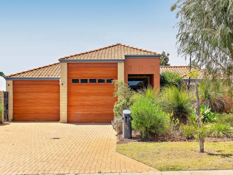 44 Oakhill Drive, Canning Vale