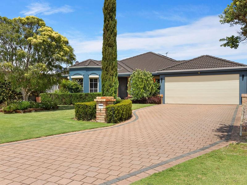 4 Harrington Waters Drive, Waikiki
