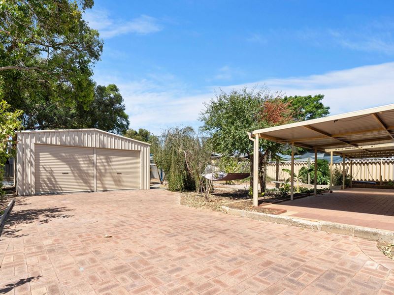 11 Wyton Place, Gosnells WA 6110