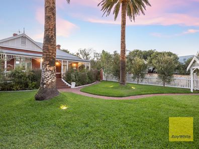 251 Marmion Street, Cottesloe WA 6011