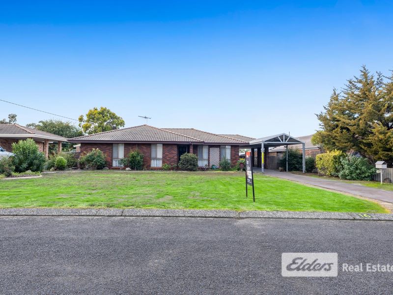 16 Swan Avenue, Collie WA 6225