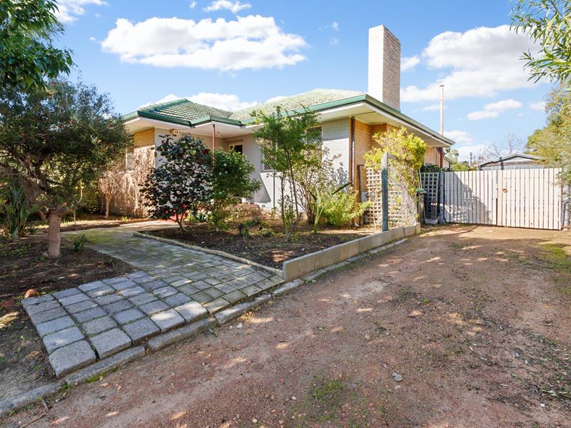 17 Camillo St, Coolbellup