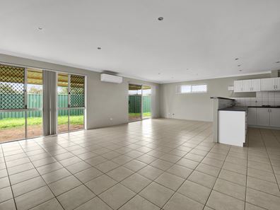 32 Cairncross Street, Beresford WA 6530