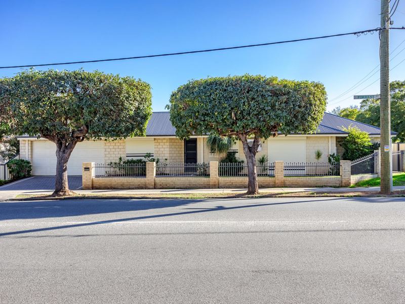27 Forrest Rd, Armadale