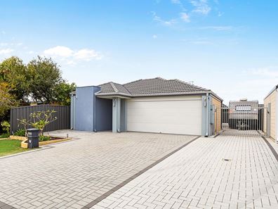 54 Benbecula Loop, Port Kennedy WA 6172