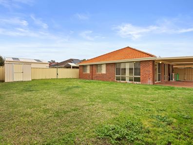 9 Pungura Road, Dalyellup WA 6230