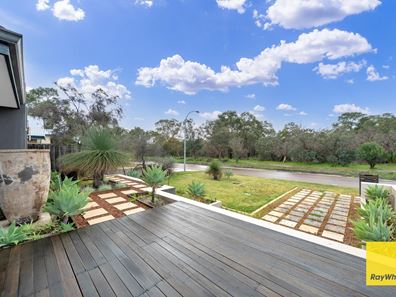 9 Farnborough Parkway, The Vines WA 6069