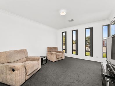 32 Daybreak Loop, Wellard WA 6170