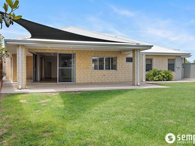 72 Littabella Avenue, Wandi WA 6167