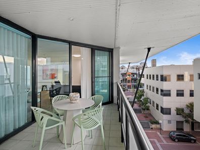 9/10 Eastbrook Terrace, East Perth WA 6004