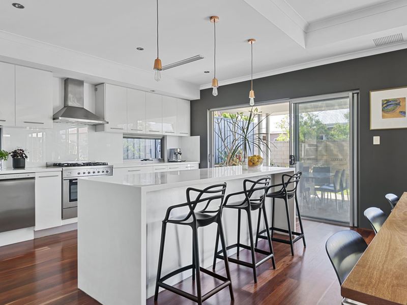 4 Waterford Street, Beaconsfield