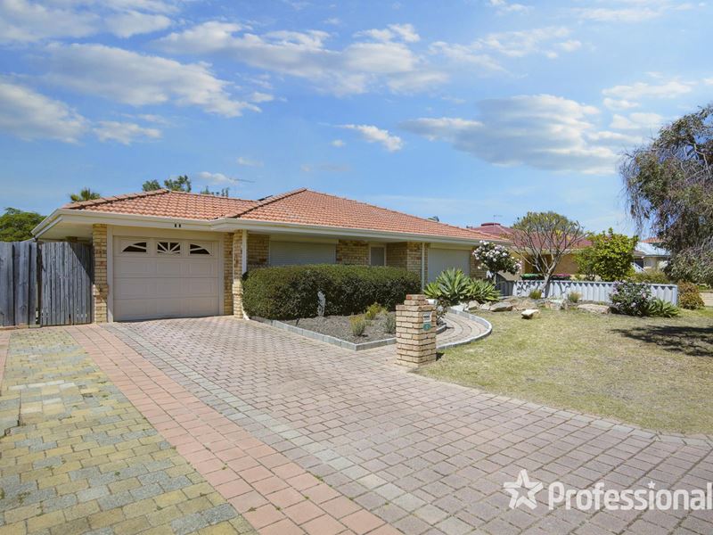 4 Bloodwood Drive, Marangaroo