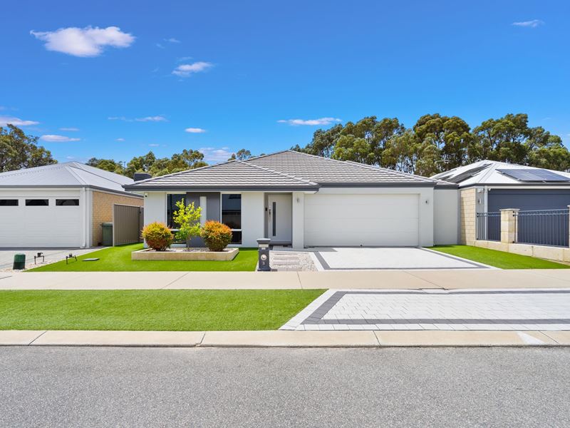 3 Headingley Link, Meadow Springs