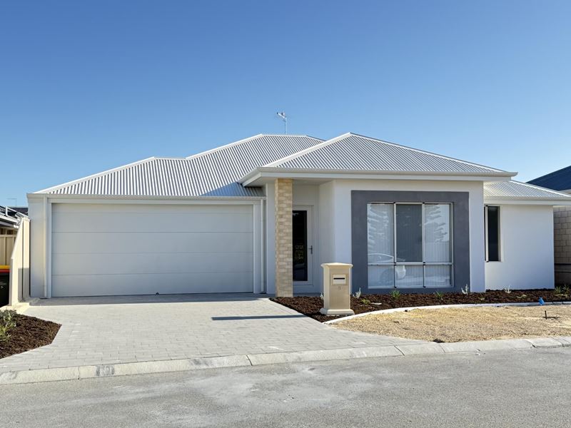 5 Volunteer St, Two Rocks WA 6037