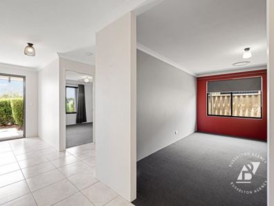 23 Toulon Way, Yalyalup WA 6280