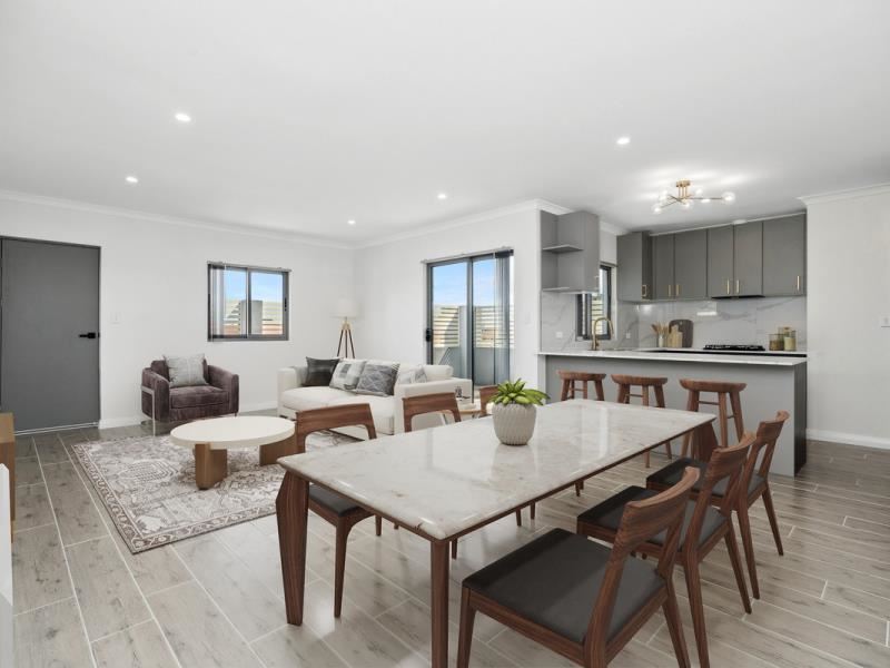 4A Mereworth Way, Marangaroo