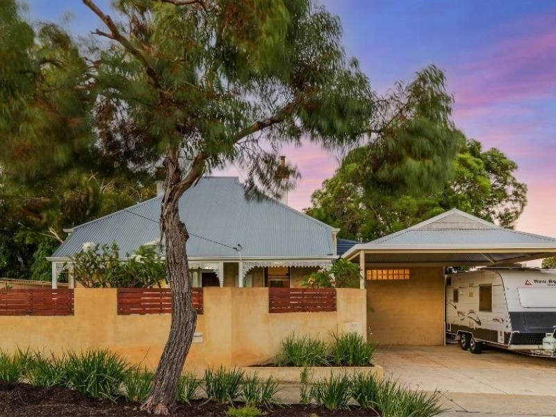 13 Solomon Street, Palmyra