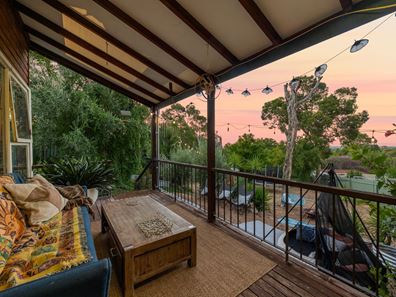 9 Harrison Road, Mount Richon WA 6112