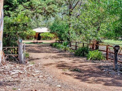 62 Matthie Road, Barragup WA 6209