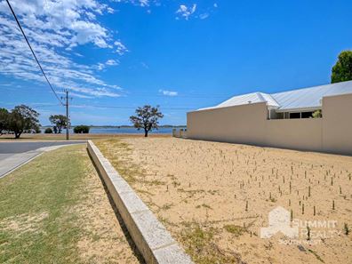 1/2a Eastwell Road, Australind WA 6233