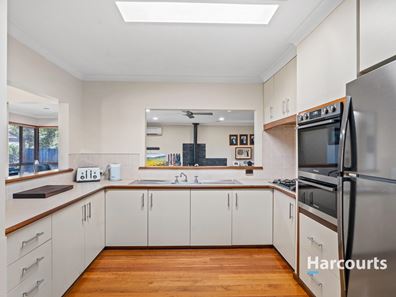 25 William Drive, Broadwater WA 6280