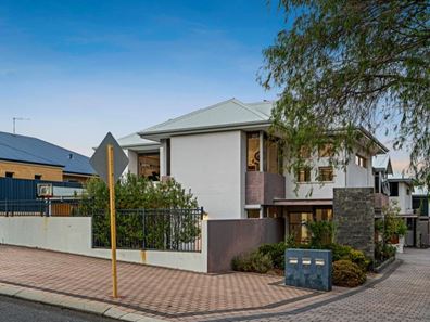 50a Edmondson Crescent, Karrinyup WA 6018
