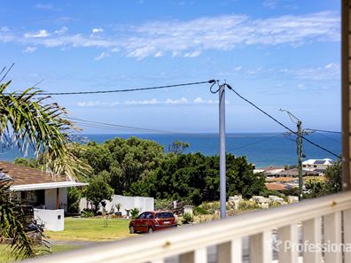 69 Bayview Street, Mount Tarcoola WA 6530