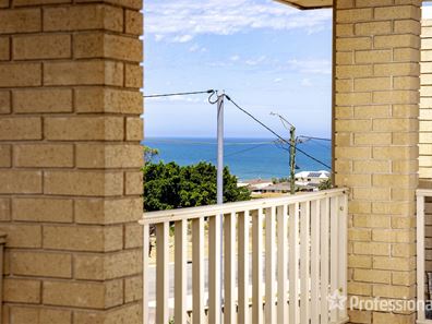 69 Bayview Street, Mount Tarcoola WA 6530