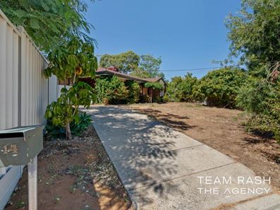 14 Woodley Way, Parmelia WA 6167
