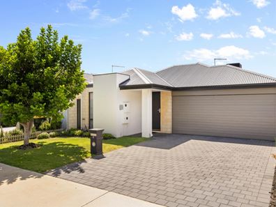 8 Ladysmith Loop, Wellard WA 6170