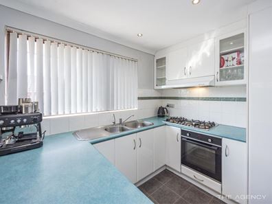 18 Deyoung Road, Craigie WA 6025