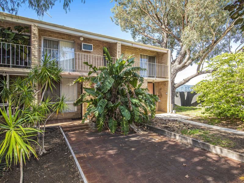 27/321 Harborne Street, Glendalough WA 6016