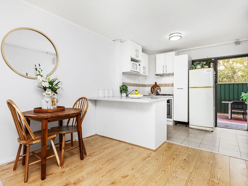 2/50 Cambridge Street, West Leederville