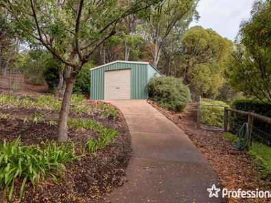 63 Heritage Drive, Roleystone WA 6111