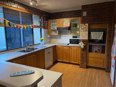 33 Willow Road, Woodlands WA 6018