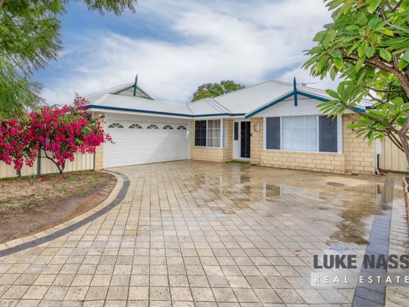 8 Donegal Court, Seville Grove WA 6112