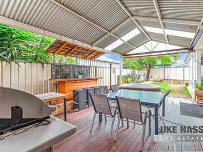 8 Donegal Court, Seville Grove WA 6112