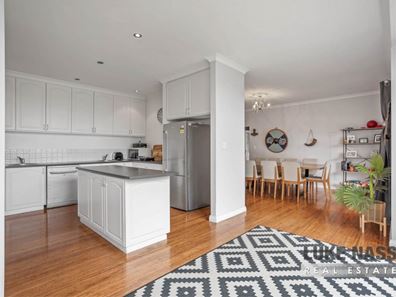 8 Donegal Court, Seville Grove WA 6112