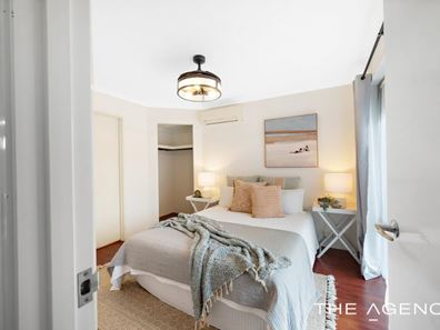 2 Jenniphur Court, Atwell WA 6164