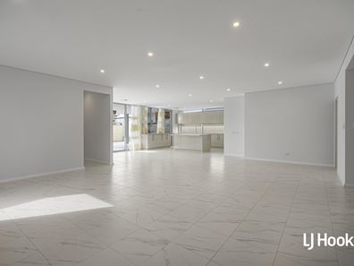 13 Dangerfield  Grove, Canning Vale WA 6155