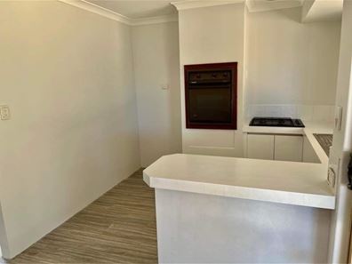 10 Ombersley Way, Coodanup WA 6210